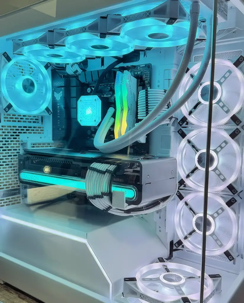 Montaje Gaming PC Phanteks Eurovillas